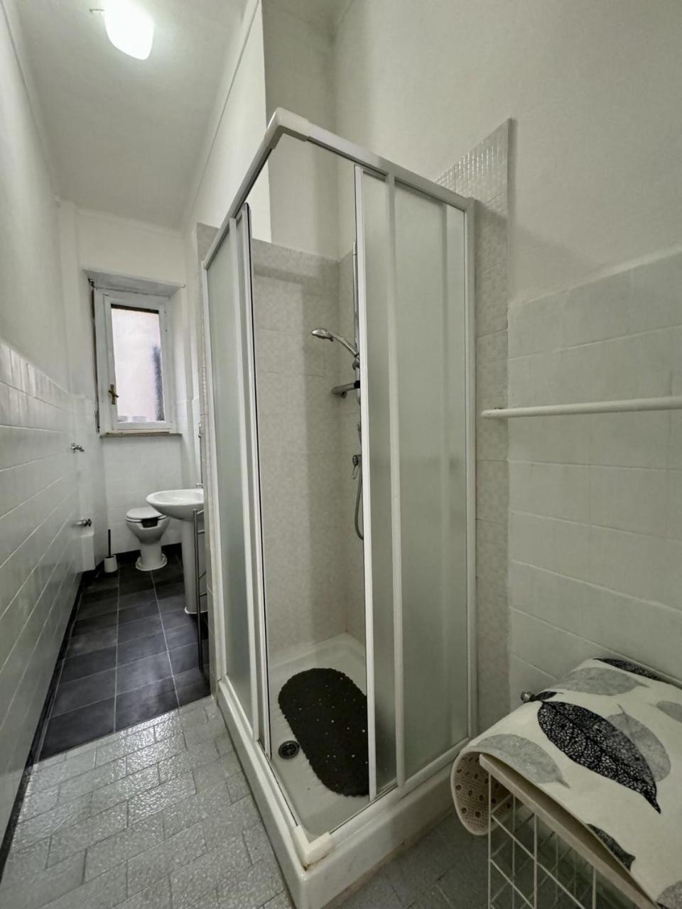 6 Posti Letto Vicino Al Centro Apartment Turin Exterior photo